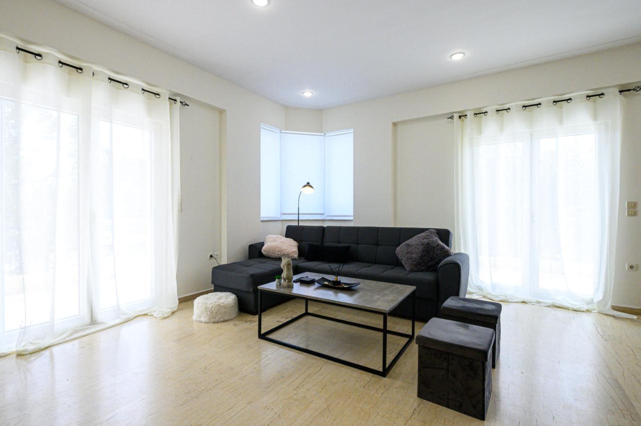 Oliva Apartment Kalamata Dış mekan fotoğraf