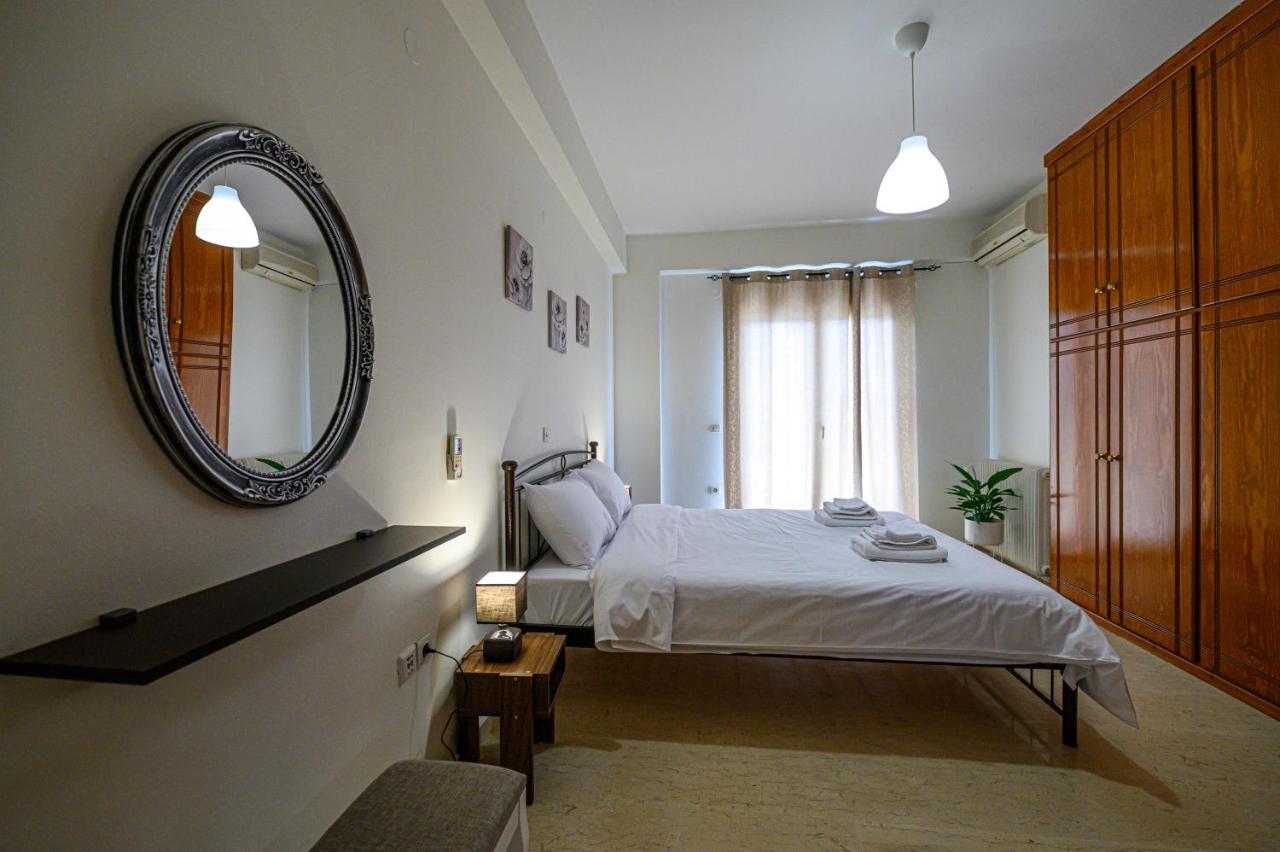 Oliva Apartment Kalamata Dış mekan fotoğraf